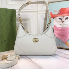 Gucci Hobo Bags